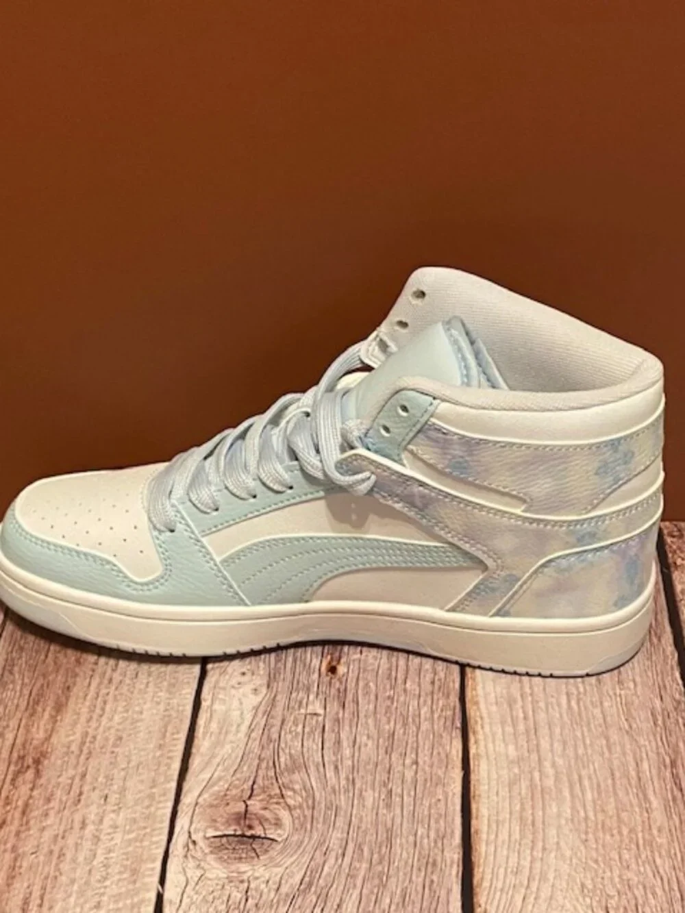 Puma High-Top Sneakers – Iridescent Pearl